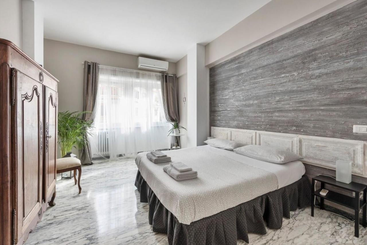 Appartamento Regina Luxury Flat Roma Esterno foto